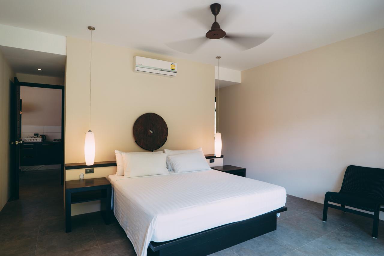 Le Motu Hotel Taling Ngam Beach Buitenkant foto