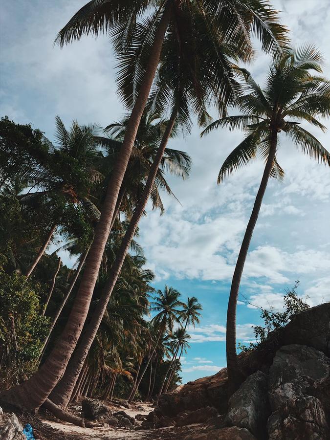 Le Motu Hotel Taling Ngam Beach Buitenkant foto